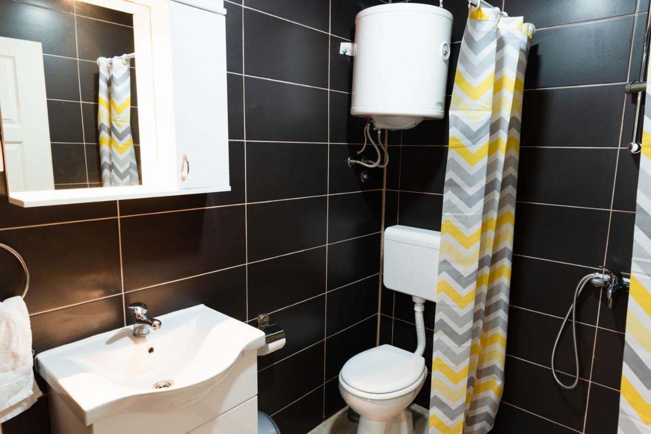 Apartmani Centar Lux New Zrenjanin Exterior foto
